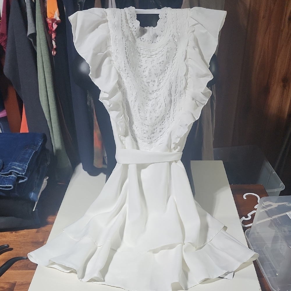 Elegant White Lace Dress